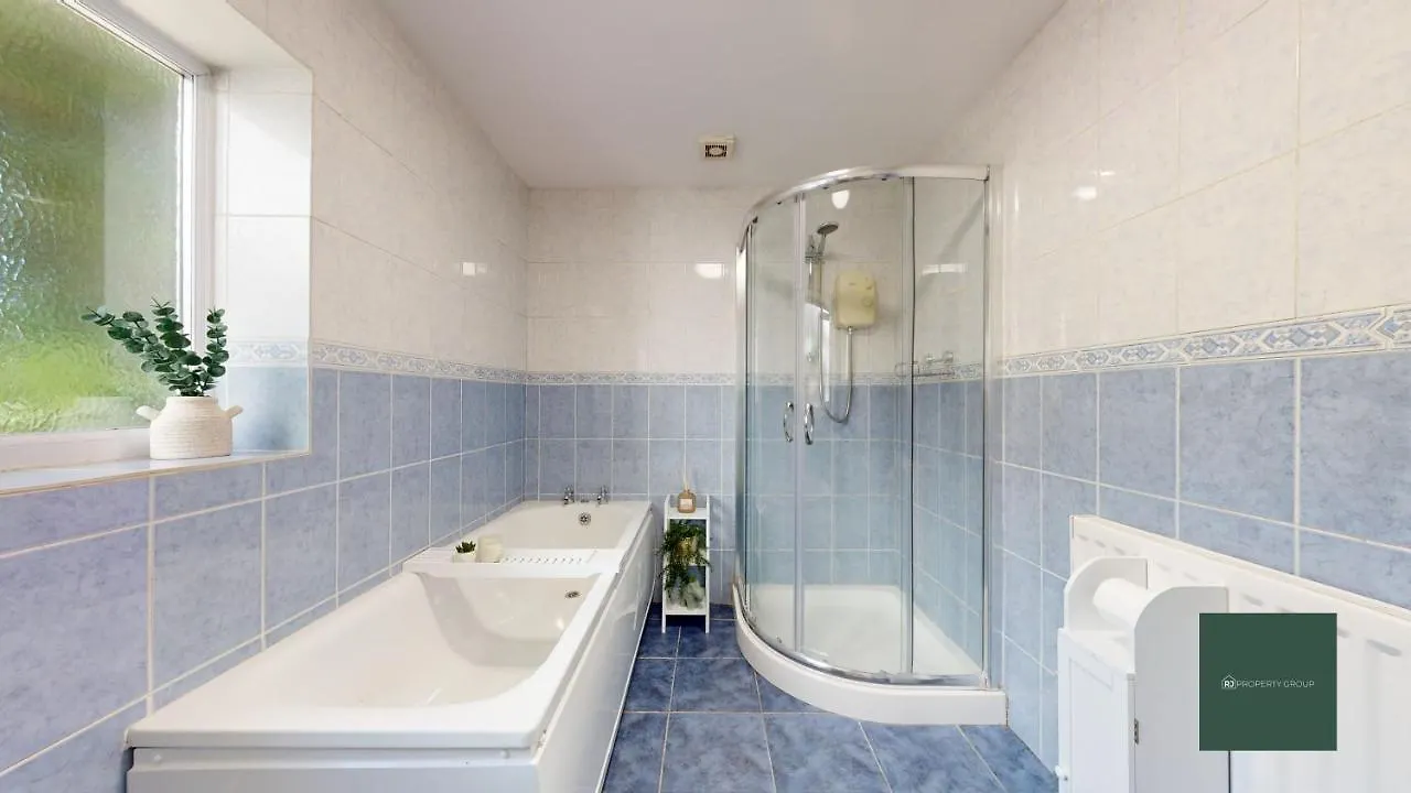 Stylish Cardiff Central House - Sleeps 5 & Parking Appartement